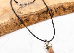 Colier talisman Unakit