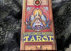 Cărți Tarot » Glimmering Path Tarot: Lumina care calauzeste sufletul!